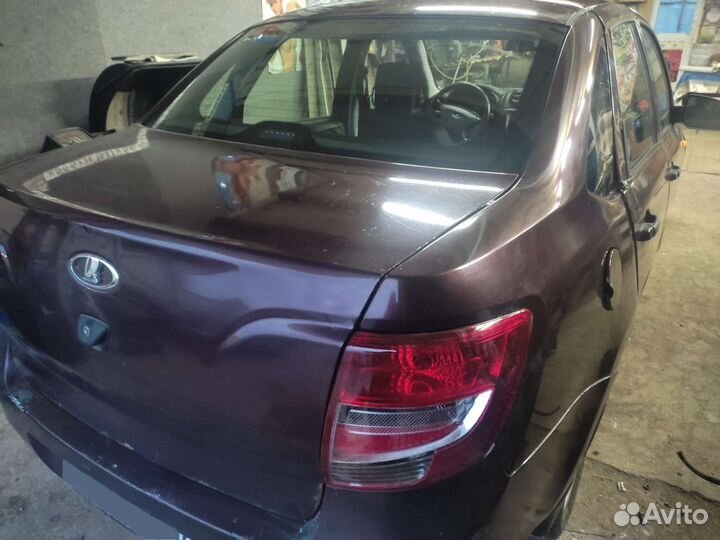 LADA Granta 1.6 МТ, 2013, 180 000 км