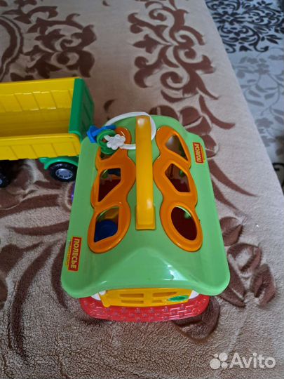 Игрушки