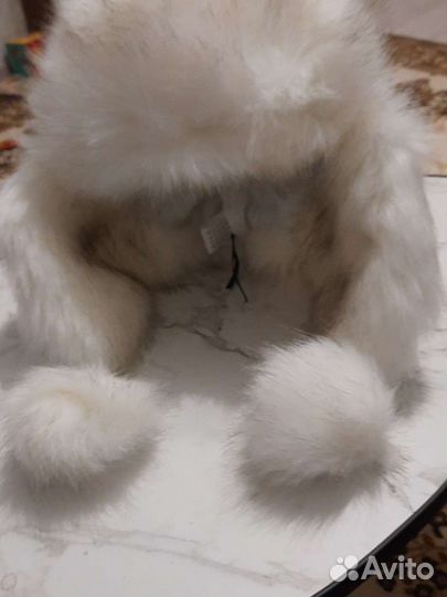 Шапка меховая ушанка,белая,новая