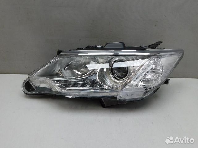 Фара левая Toyota Camry