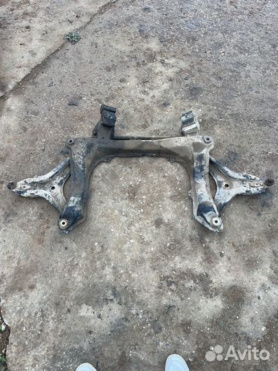 Подрамник на ауди 80 Audi 80