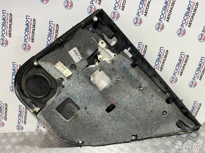 Обшивка двери Toyota Avensis T250