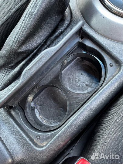 Подстаканник Toyota Altezza / lexus is200