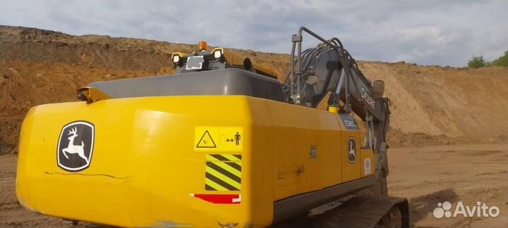 Гусеничный экскаватор John Deere E260 LC, 2021