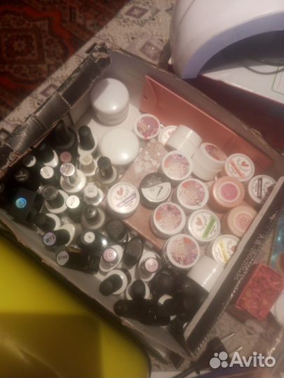 Продаю набор для маникюра наращивание ногтей