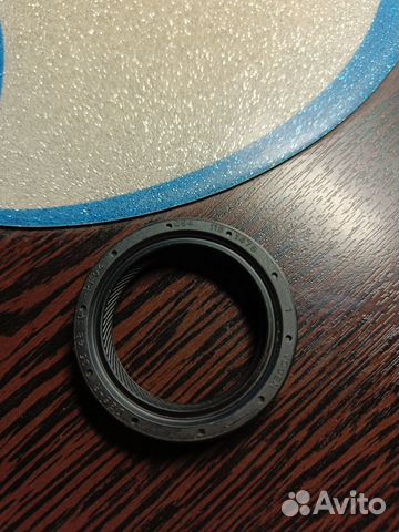 Сальник коленвала 054115147B