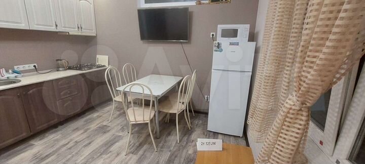 Дом 56 м² на участке 1,8 сот.