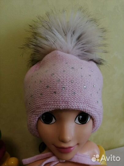 Зимняя шапка на девочку фирмы 