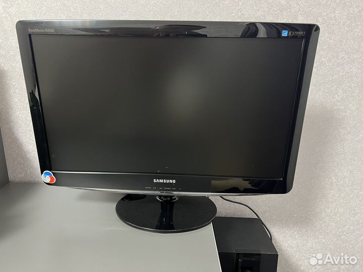 Монитор Samsung