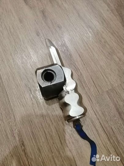 Противоугонный штырь