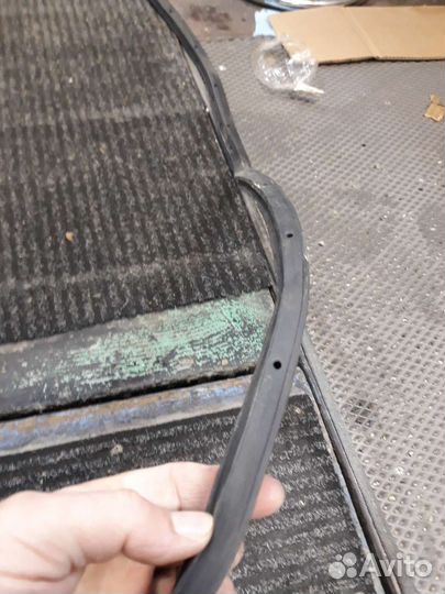 12-17 Сх5 уплотнитель двери задней Прав Mazda CX5