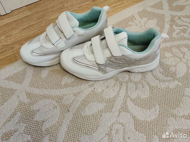 Женская обувь