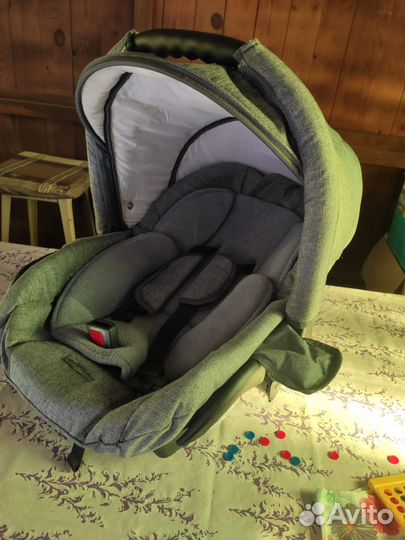 Продается коляска 3 в 1 адамакс барлетто