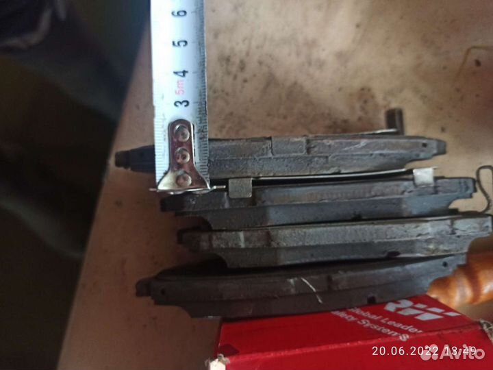 Тормозные колодки и диски передние