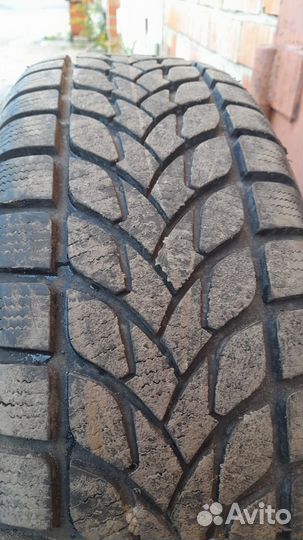 Lassa Snoways 215/65 R16