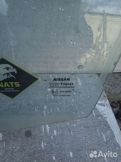 Стекло двери переднее левое Nissаn Рrimеra Ниcсан