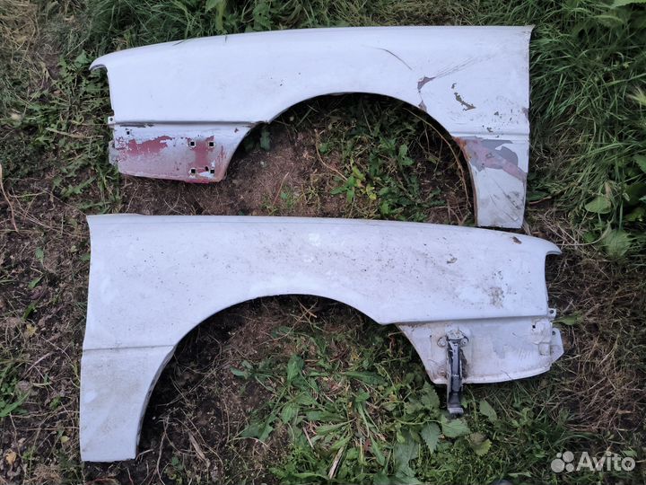 Крылья Audi 80 B3