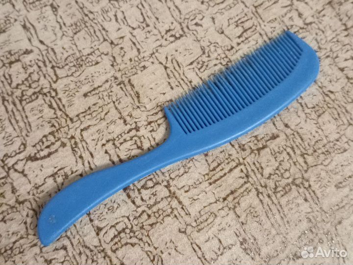Расческа маленький отдам