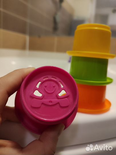 Игрушки для купания в ванной