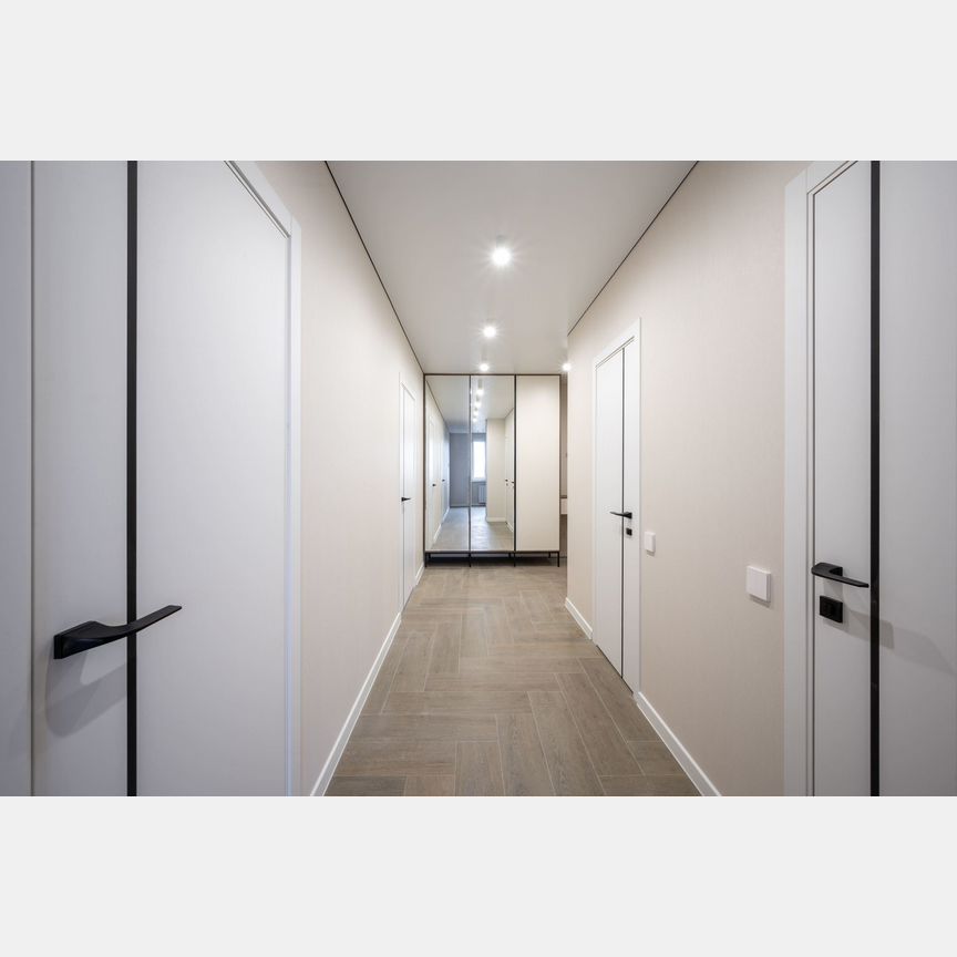 2-к. квартира, 64 м², 19/19 эт.