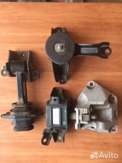 Опора двигателя левая,правая Рио 4 Solaris 2