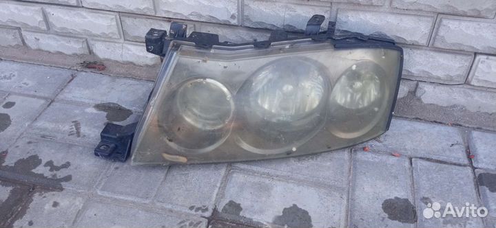 Фара Ниссан