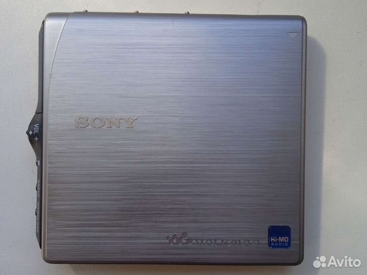 Hi-MD Sony Walkman MZ-NH3D Silver рекордер