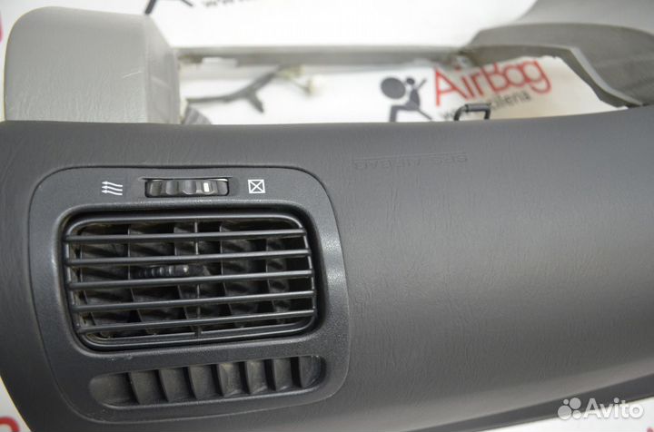 Торпедо панель приборов Toyota 100 (сер)