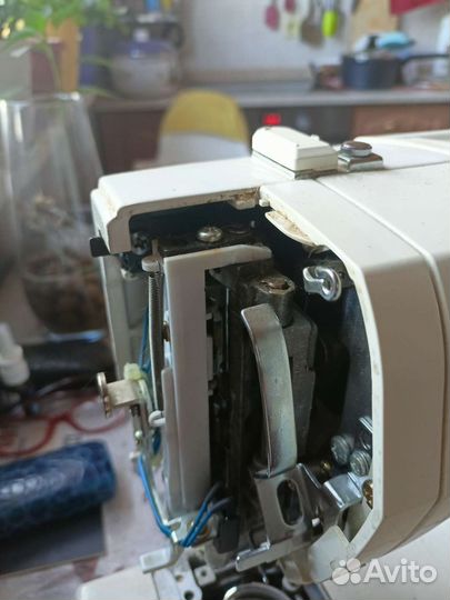 Швейная машинка Беби Лок