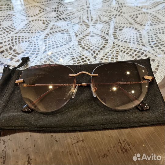 Солнцезащитные очки женские