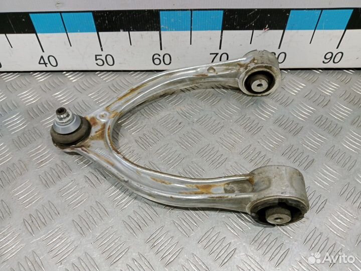 Б/У Рычаг передний верхний правый#005