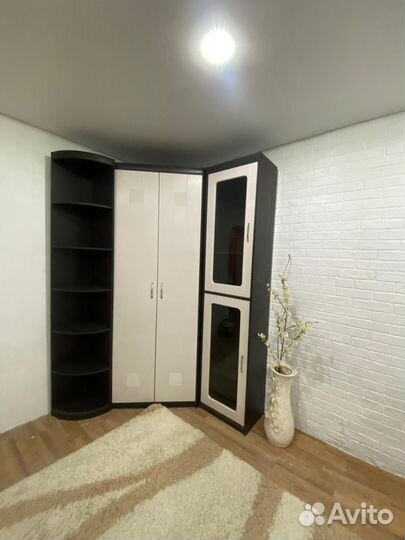 Угловой шкаф