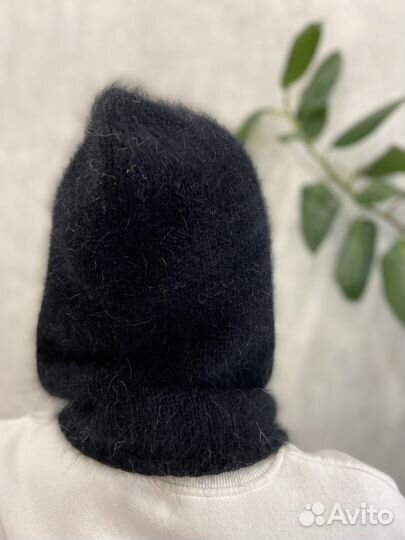 Вязаный капор ручной работы