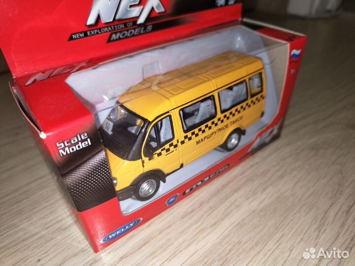 Модель автомобиля 1/43