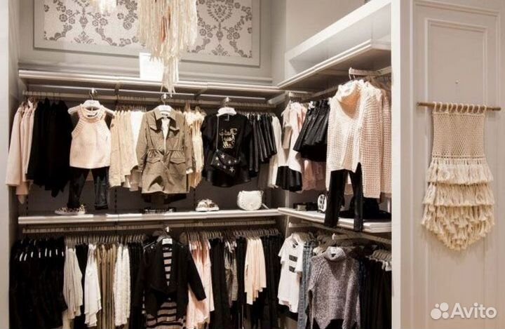 Шоурум женской одежды / Налаженные поставки