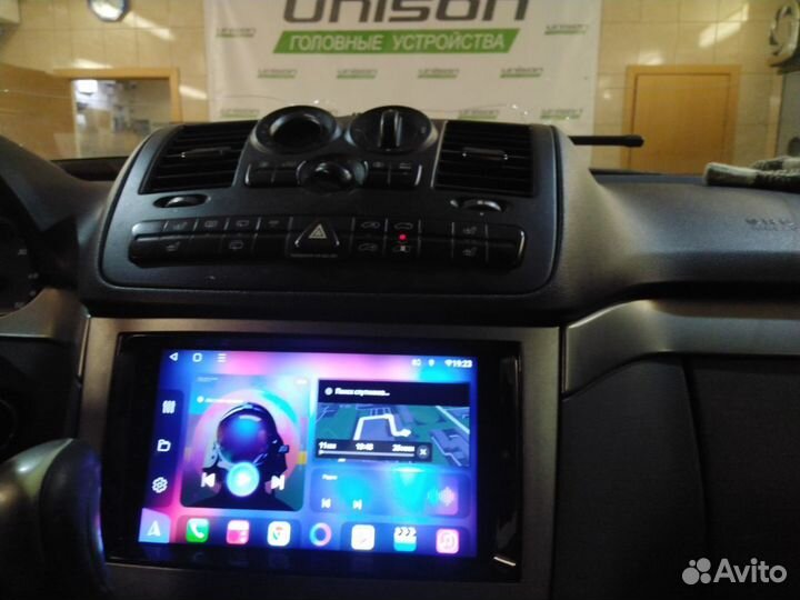 Магнитола Мерседес Виано Unison