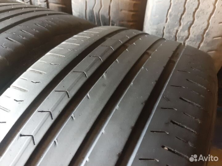 Continental ContiPremiumContact 5 225/60 R17 99V