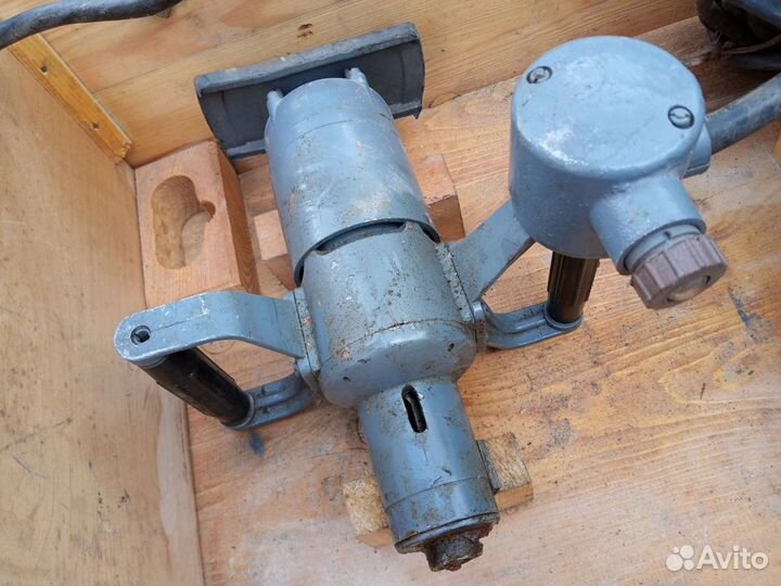 Ящик с эл.инструментом СССР