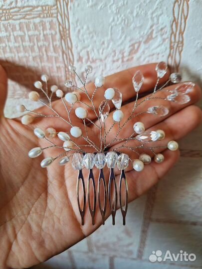 Гребень ручной работы в прическу