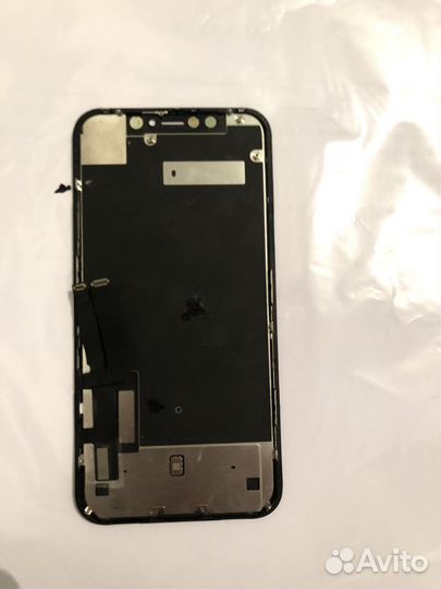 Дисплей на iPhone XR