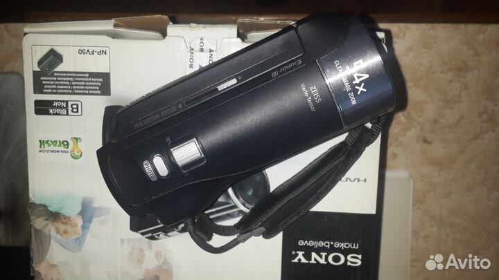 Видеокамера Sony HDR-PJ240E