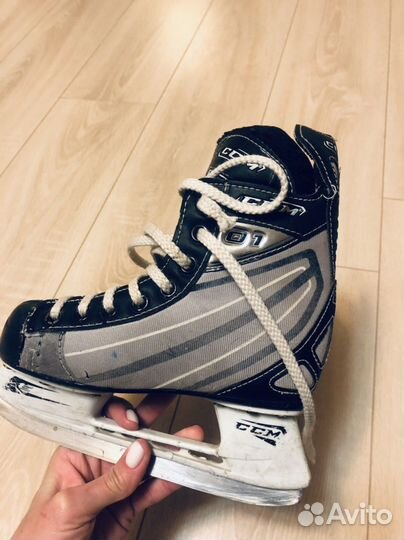 Коньки хоккейные ссм