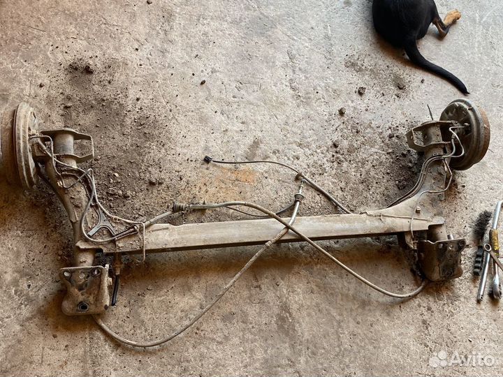 Балка в сборе Chery Amulet с абс