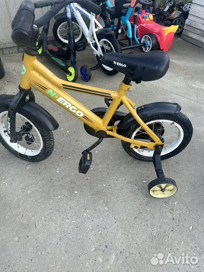 Трехколесный велосипед