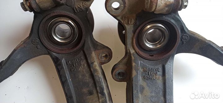 Кулак поворотный передний ступица volvo xc70