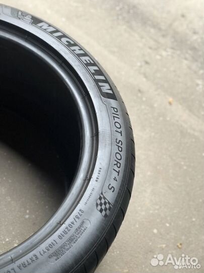 Michelin Pilot Sport 4 245/45 R19 и 275/40 R19