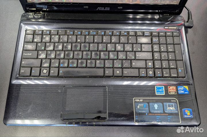 Ноутбук Asus на Core i3