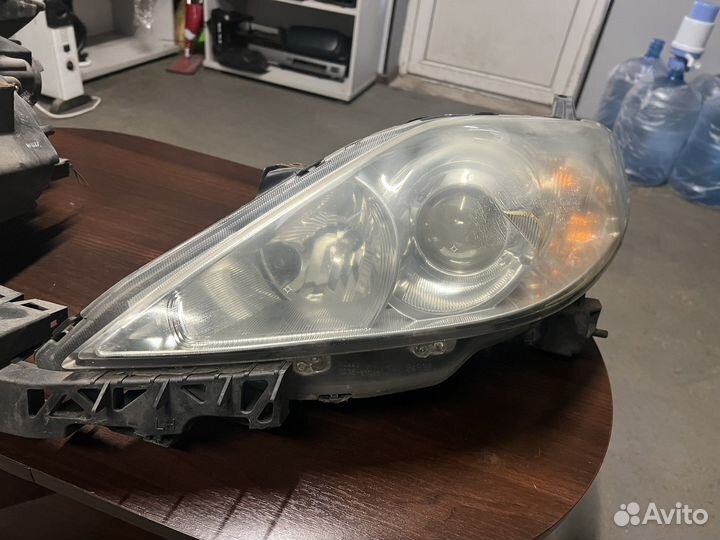 Mazda 5 Фары оригинал