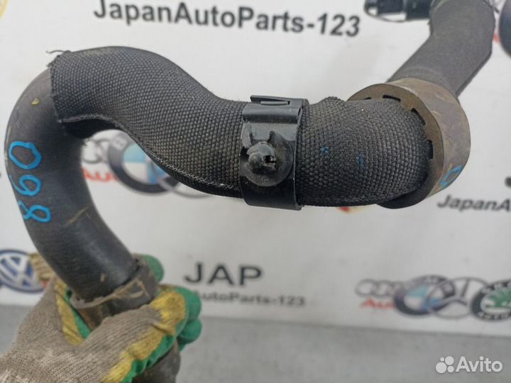 Патрубок системы охлаждения Volkswagen Touran 1T