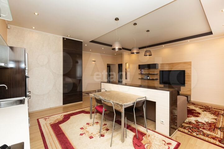 2-к. квартира, 76 м², 4/4 эт.